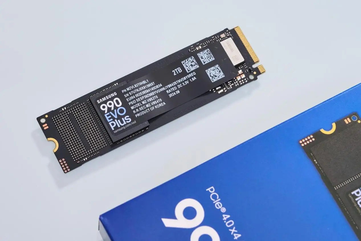 ASRock Z890 Taichi Lite Review: A Connectivity Powerhouse Redeemed by Time